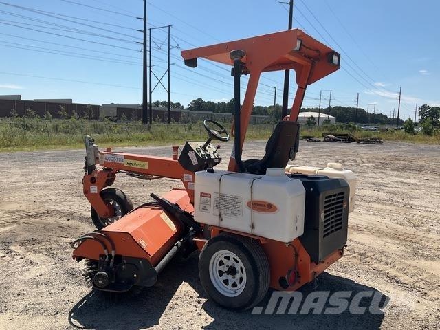  Laymor SM300 Indoor sweepers