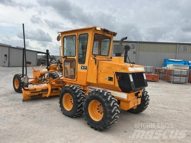 LeeBoy 685B Motor Graders