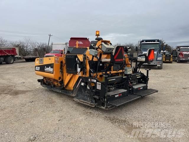 LeeBoy 8520 Asphalt pavers