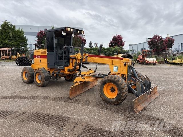 LeeBoy G700 Motor Graders