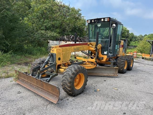 LeeBoy G700 Motor Graders