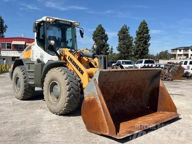 Liebherr L546 Wheel Loaders