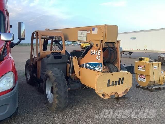 Lull 644E-42 Telescopic Handlers