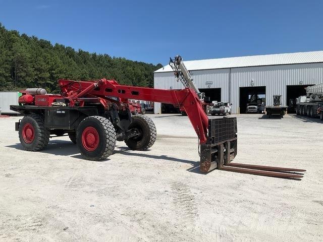 Lull MLull 10K Telescopic Handlers