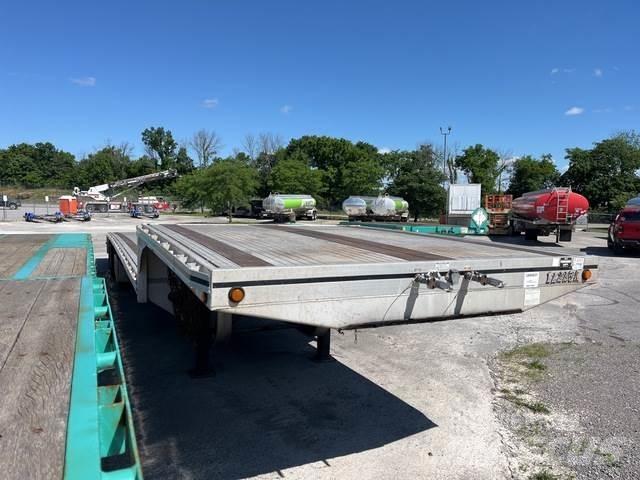 MAC  Lowboy trailer