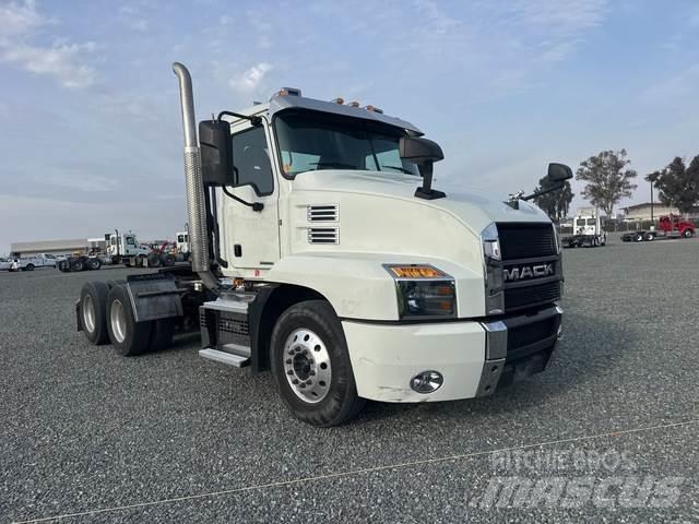 Mack Anthem Conventional Trucks / Tractor Trucks