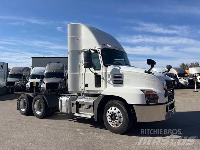 Mack Anthem Conventional Trucks / Tractor Trucks