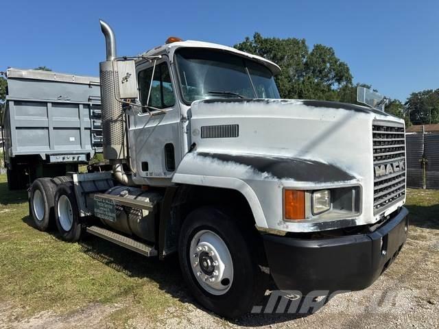 Mack CH600 Conventional Trucks / Tractor Trucks