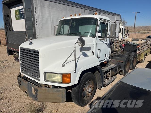 Mack CH613 Conventional Trucks / Tractor Trucks