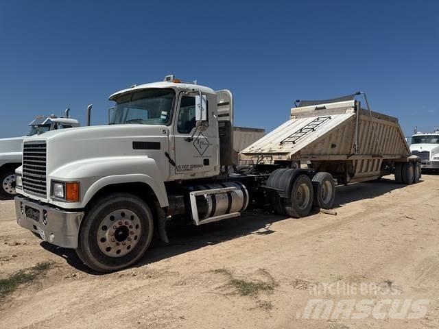 Mack CHU600 Conventional Trucks / Tractor Trucks