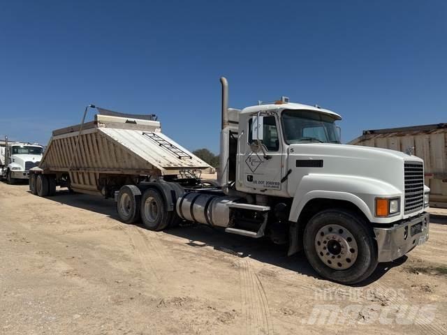 Mack CHU600 Conventional Trucks / Tractor Trucks