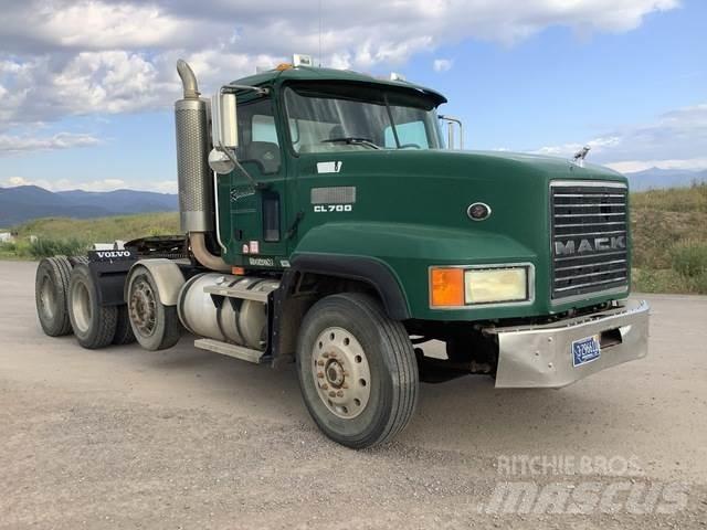 Mack CL733 Conventional Trucks / Tractor Trucks