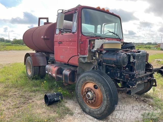 Mack CM422 Water Tankers