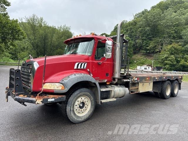 Mack CT713 Tow Trucks / Wreckers