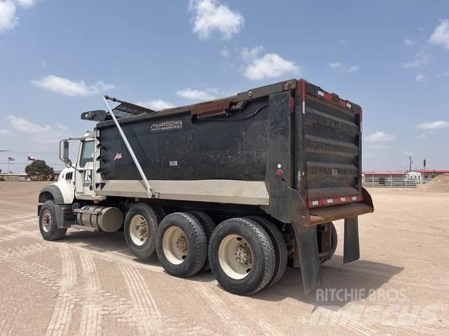 Mack CTP713 Dump Trucks