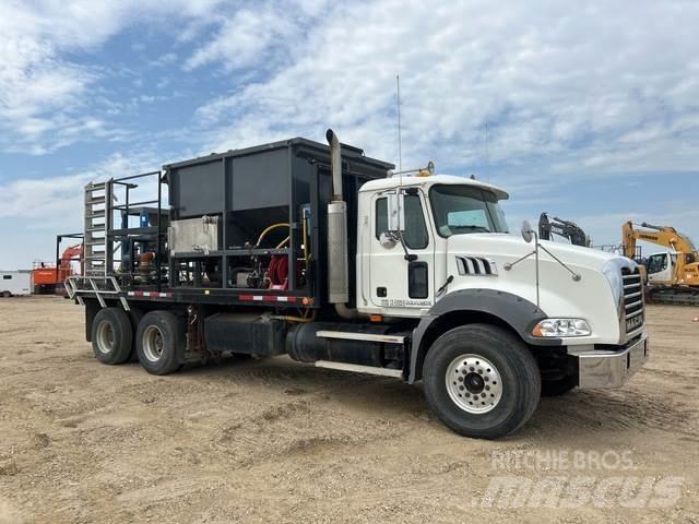 Mack CTR713B Other