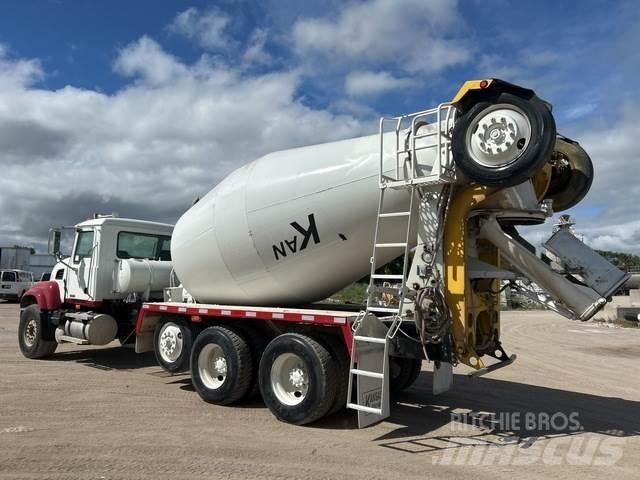 Mack CV513 Other Trucks