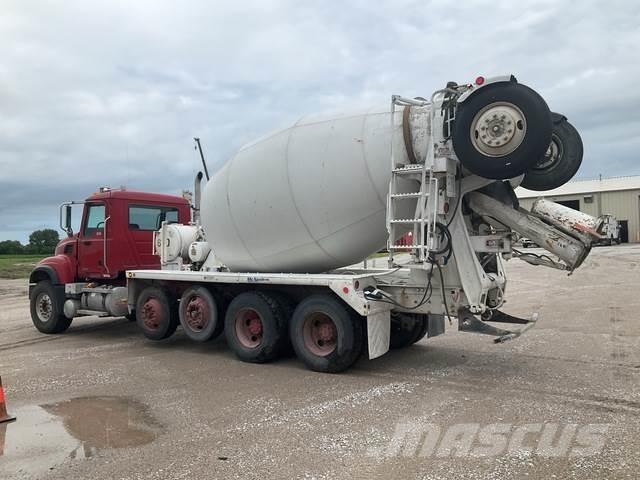 Mack CV513 Other Trucks