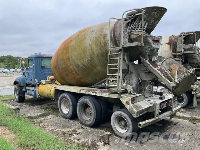 Mack CV713 Other Trucks