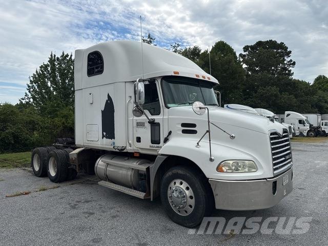 Mack CXP613 Conventional Trucks / Tractor Trucks