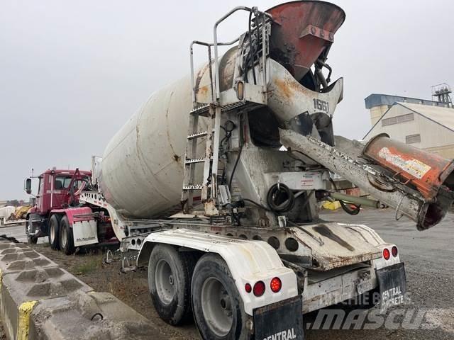 Mack CXU613 Conventional Trucks / Tractor Trucks