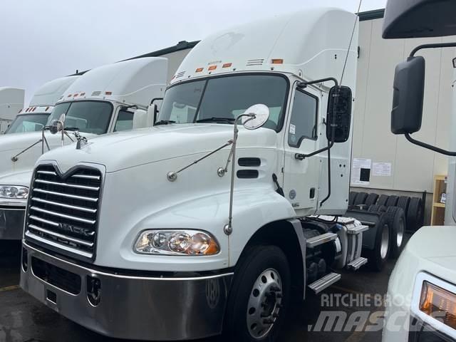 Mack CXU613 Conventional Trucks / Tractor Trucks