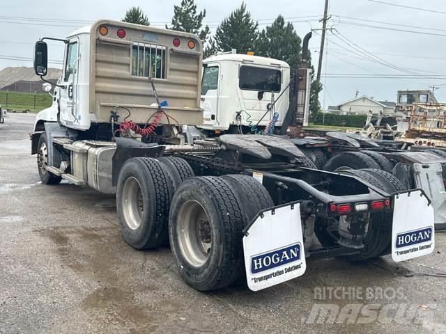 Mack CXU613 Conventional Trucks / Tractor Trucks