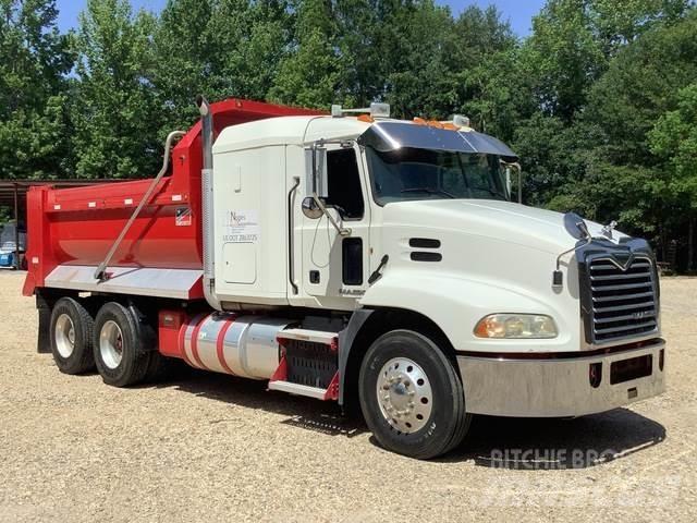 Mack CXU613 Dump Trucks