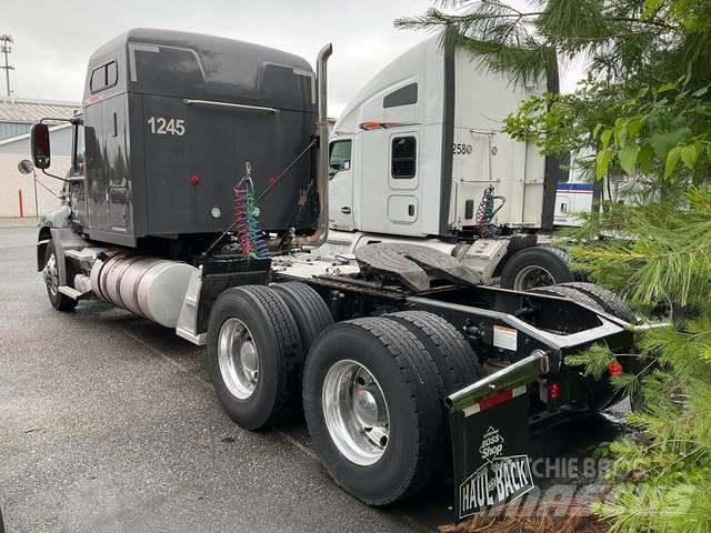Mack CXU613 Conventional Trucks / Tractor Trucks