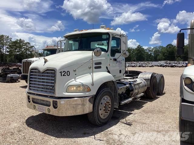 Mack CXU613 Conventional Trucks / Tractor Trucks