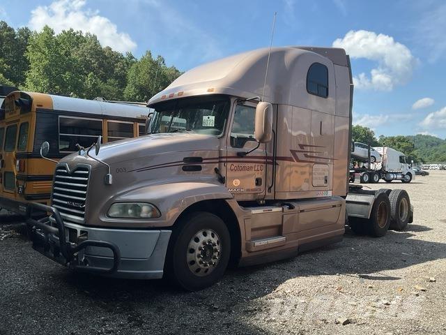 Mack CXU613 Conventional Trucks / Tractor Trucks