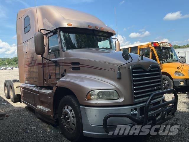 Mack CXU613 Conventional Trucks / Tractor Trucks