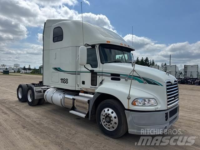 Mack CXU613 Conventional Trucks / Tractor Trucks