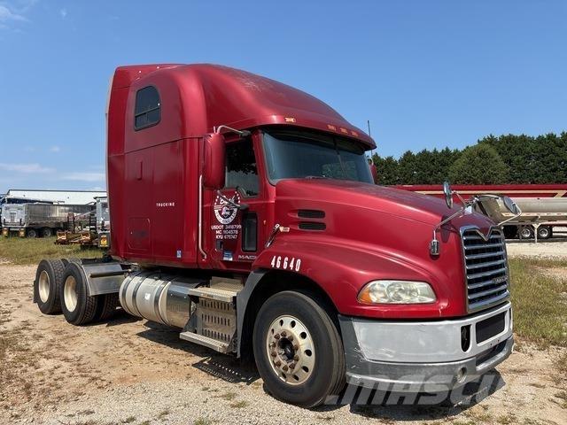 Mack CXU613 Conventional Trucks / Tractor Trucks
