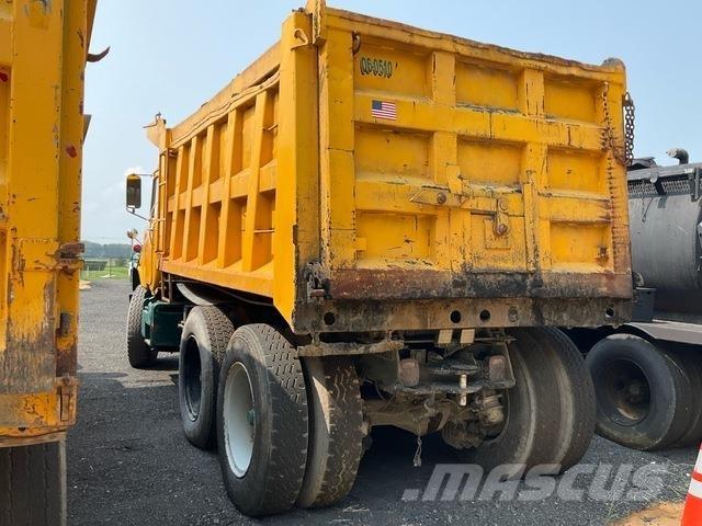 Mack DM686SX Dump Trucks