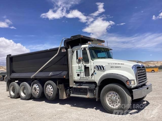 Mack GR104F Dump Trucks
