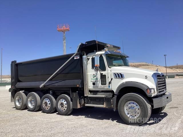 Mack GR104F Dump Trucks