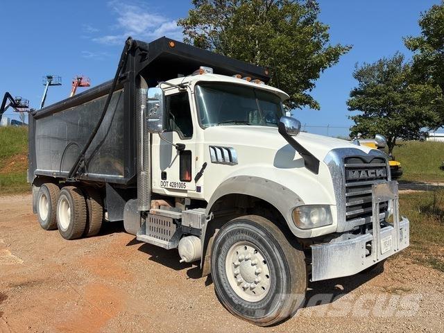 Mack GU713 Dump Trucks