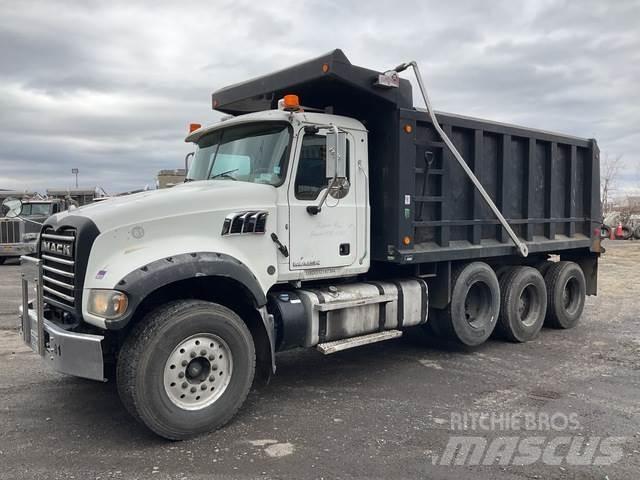 Mack GU713 Dump Trucks