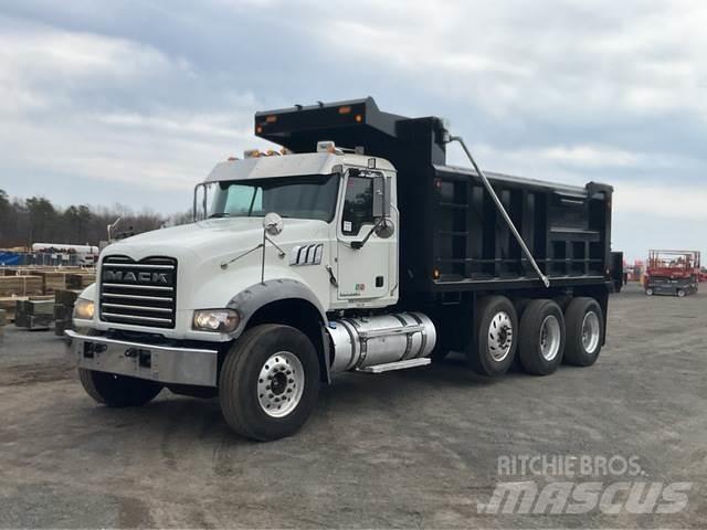 Mack GU713 Dump Trucks