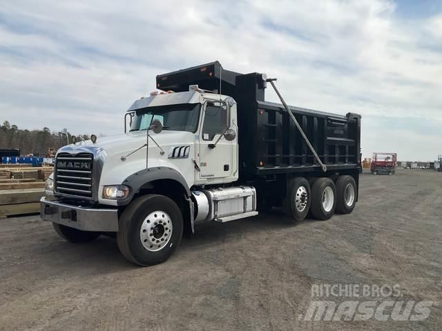 Mack GU713 Dump Trucks