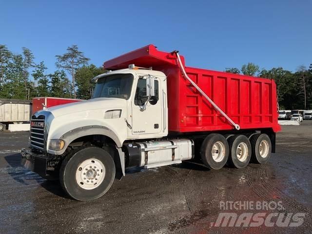 Mack GU713 Dump Trucks