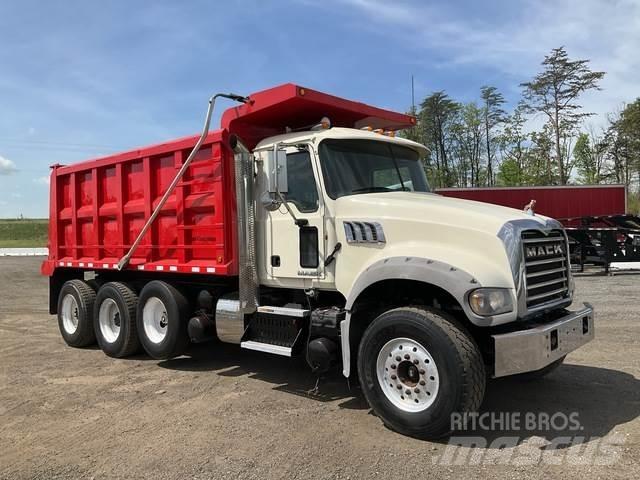 Mack GU713 Dump Trucks