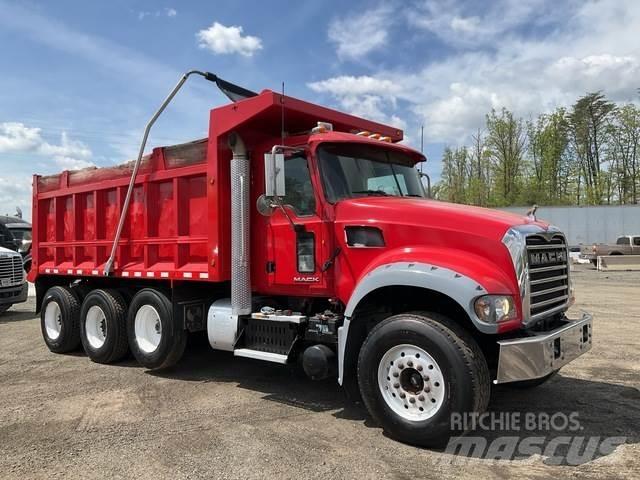 Mack GU713 Dump Trucks