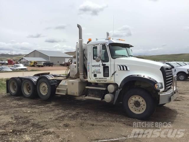 Mack GU713 Conventional Trucks / Tractor Trucks