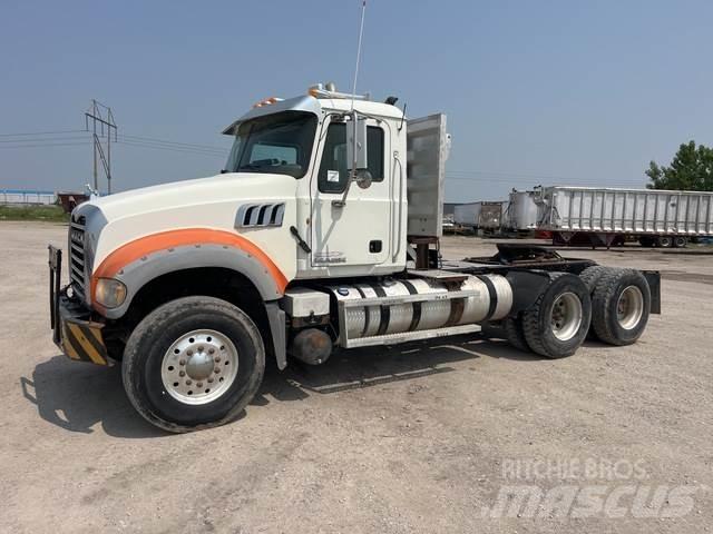 Mack GU713 Conventional Trucks / Tractor Trucks