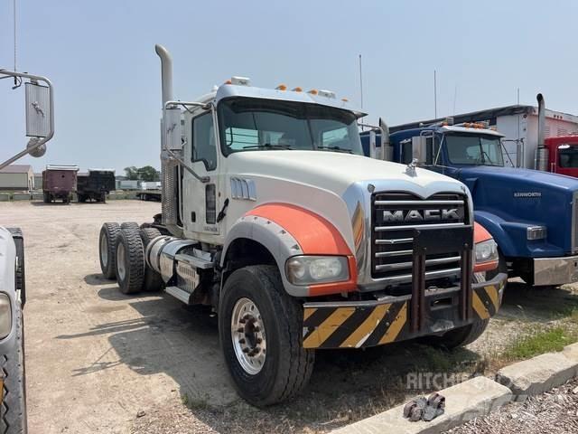 Mack GU713 Conventional Trucks / Tractor Trucks