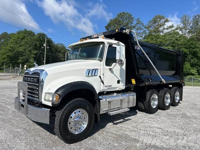 Mack GU713 Dump Trucks