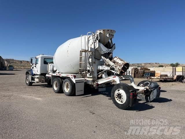Mack GU713 Other trucks