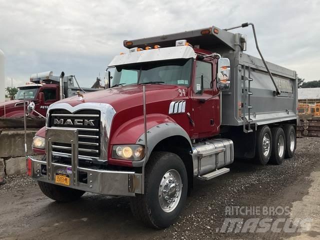 Mack GU713 Dump Trucks
